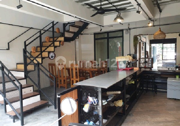 Dijual/Disewakan Rumah 2 Lantai Ex Cafe untuk Tempat Tinggal dan Usaha di Sayap Arcamanik Ref.05182