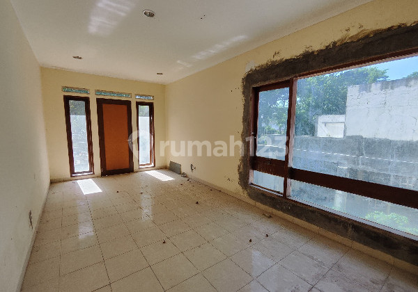 Sandy Ref.04232 Jl. Tengku Angkasa No.9, Kec. Coblong Sandy Ref.04232 Jl. Tengku Angkasa No.9, Kec. Coblong