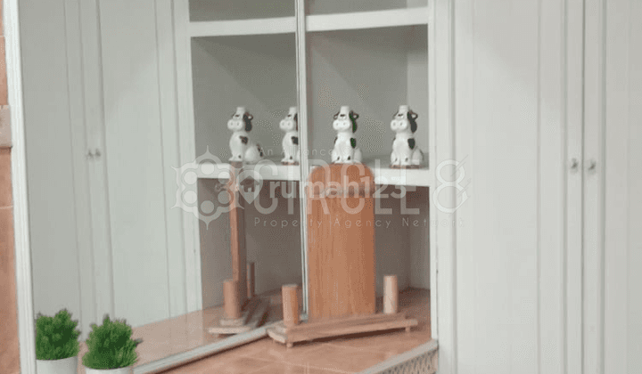 Rumah Luas untuk Hunian/Kantor di Antapani, Sayap Jl. Terusan Jakarta 2