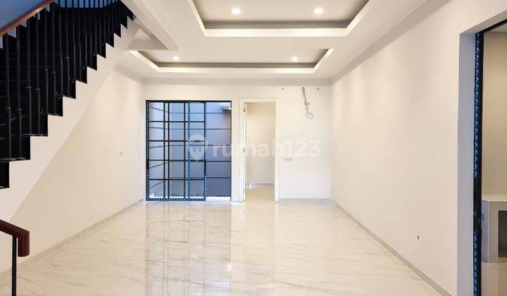 HOT LISTING Dijual 2 Unit Rumah Baru 2 Lantai Modern Minimalis Araya LT 186 M² -  Lebar 8 2