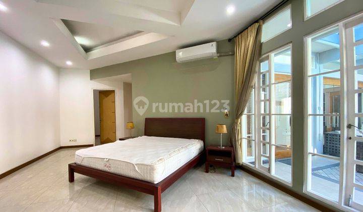 Rumah Bagus Berkonsep Villa Area Menteng, Jakarta Pusat 2