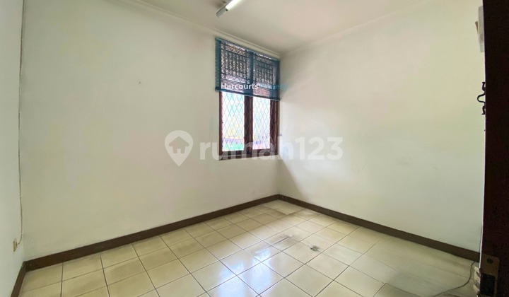 Office 2 Lantai + Gudang + Mess Karyawan Area Kebayoran Lama, Jakarta Selatan Office 2 Lantai + Gudang + Mess Karyawan Area Kebayoran Lama, Jakarta Selatan