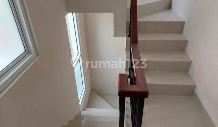 Di Jual Rumah 2 Lantai Siap Huni di Daerah Gading Serpong 2
