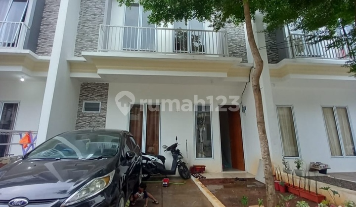 Dijual Rumah 2 Lantai Siap Huni di Perumahan Green Arka Serpong
