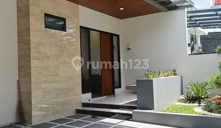Brand New House di Bsd Siap Huni 2