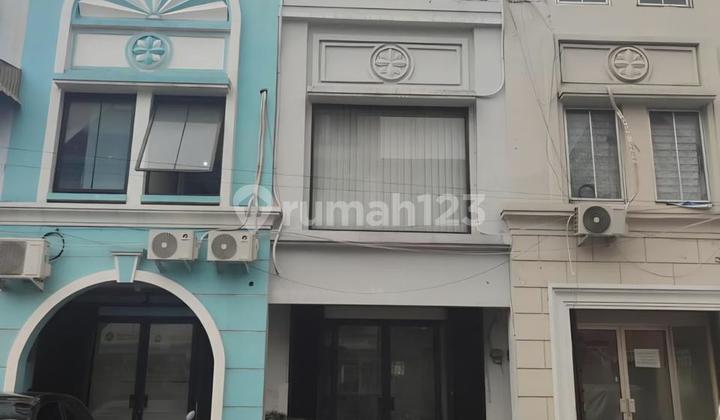 Dijual Ruko Victorian, Bintaro 3A Tangerang Selatan (Warna Abu2)