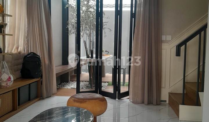Rumah 2 Lantai Nempel Bsd 2