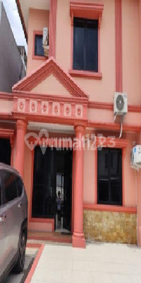 Disewakan Rumah 2 Lantai Semi Furnished di Cluster Golden Vienna