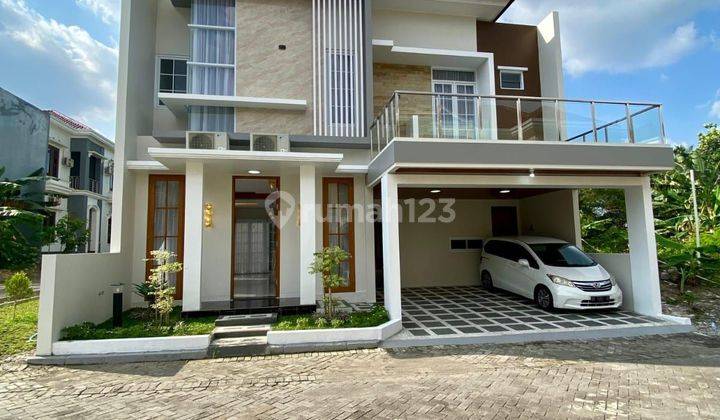 Rumah Baru Dengan Kolam Renang Dalam Perumahan JL Kaliurang Km 9 Dekat UGM di Jalan kaliuran km9 Rumah 2 Lantai HGB Baru 1