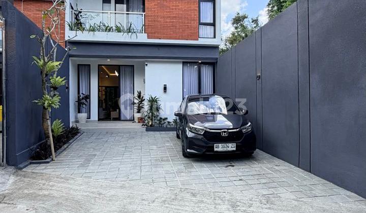 Sukoharjo House Ngaglik Sleman Near Mindi Gas Station