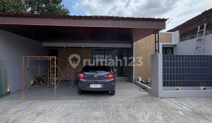 Istimewa Banget‼️Rumah Cantik Modern dengan Tata Ruang Fungsional Harga Murah di Dekat Sd Model Wedomartani Ngemplak Sleman
