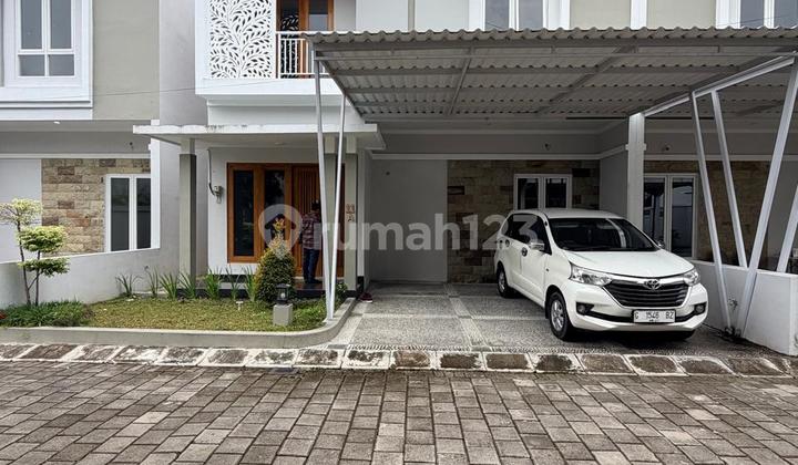 Rumah Baru Mewahm Murah Modern 2 Lantai Istimewa dan Nyaman Dalam Perumahan di Sidoarum Jalan Godean Km 7