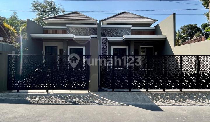 Beautiful New Modern Limasan House on Kaliurang Street Km. 13, Sukoharjo, Ngaglik, Sleman, Near UII Campus Yogyakarta 2