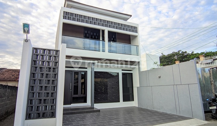 Rumah Baru Di Tamantirto Hanya 10 Meter Dari Ring Road Rumah Baru Di Tamantirto Hanya 10 Meter Dari Ring Road