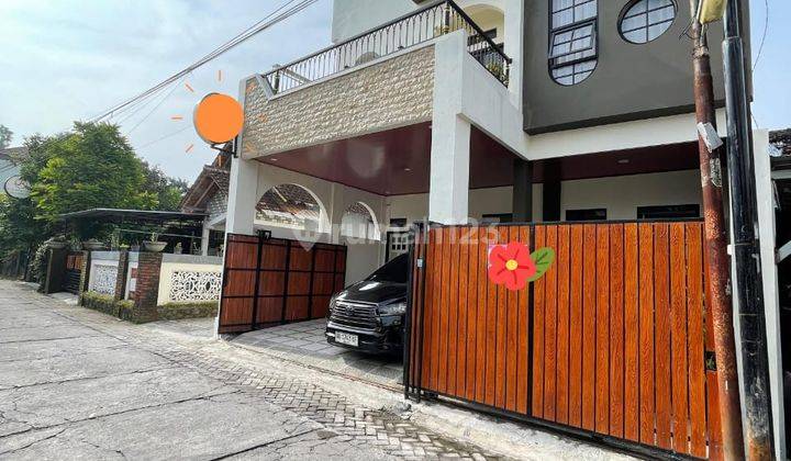 Kost Eklusif 2.5 Lantai Dan Rumah Induk Strategis Dan Fully Furnished Di Jalan Palagan Ngaglik 2