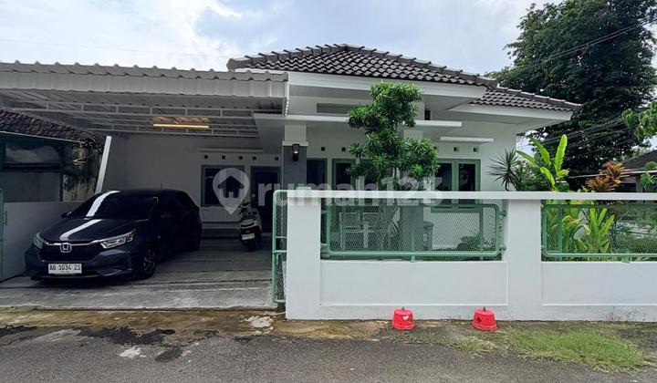 Rumah Cantik dengan Tanah Luas Hook Dekat Masjid di Maguwoharjo Depok Sleman Dekat Kampus Unriyo 2
