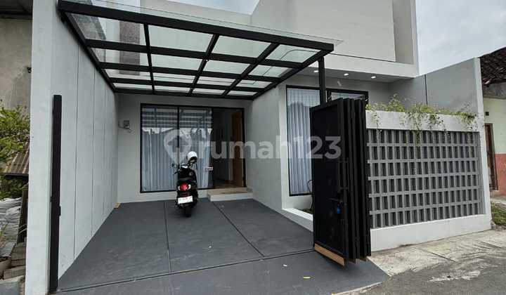 Rumah Baru Minimalis Modern Full Furnished di Baturetno Banguntapan Bantul Dekat Kantor Kapanewon Harga 2