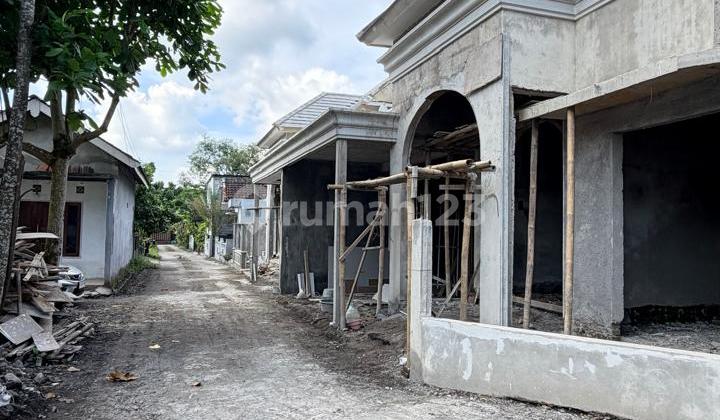 Rumah Mewah Klasik Modern - Kualitas Premium Dekat Jogjabay Wedomartani Ngemplak Sleman