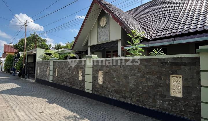 Rumah Mewah Nyaman Banget Sangat Terawat - Tata Ruang Fungsional Di Jalan Damai Ngaglik Sleman