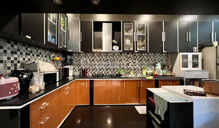 Rumah Mewah Desain Etnik Jawa Bali Modern di Condongcatur Dalam Ring Road Dekat Ampla