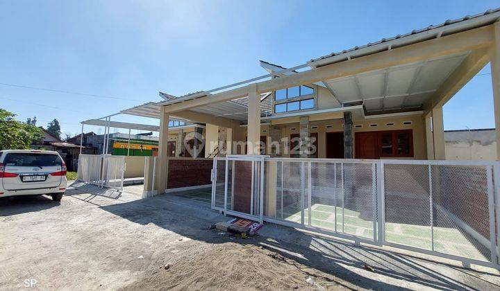 RUMAH BARU CANTIK SIAP HUNI ISTIMEWA DEKAT KAMPUS UNISA RINGROAD BARAT SLEMAN 4