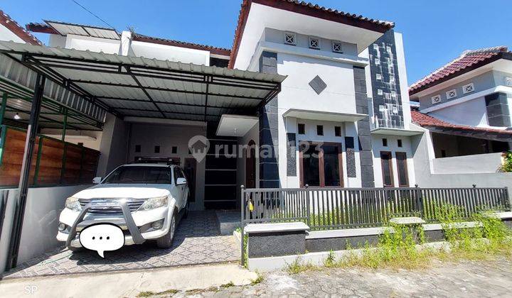 RUMAH CANTIK 2 LANTAI DALAM PERUMAHAN DI CONDONG CATUR DEKAT RS. JIH di Condong catur Rumah 2 Lantai SHM Utara Baru 1