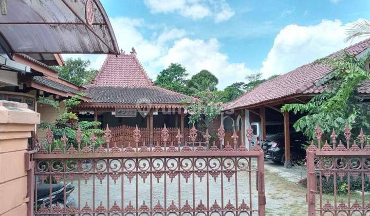 Dijual rumah gallery dan pendopo joglo utara UGM di jalan kaliurang km9 Yogyakarta 2