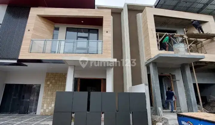 RUMAH MEWAH STRATEGIS GAGAH 2 LANTAI - KUALITAS  PREMIUM DI CONDONG CATUR DEKAT BERBAGAI KAMPUS DI JOGJA Rumah 2 Lantai SHM Baru 2 Lantai Rumah SHM Baru 2