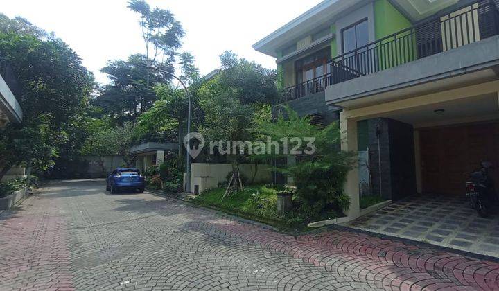 RUMAH MEWAH HIJAU 2 LANTAI - FULLY FURNISHED DALAM PERUMAHAN DI JALAN PALAGAN KM 9 NGAGLIK SLEMAN 2