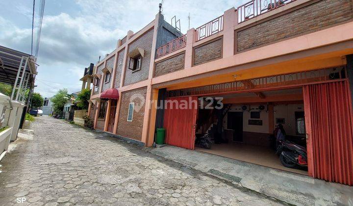 KOST EKLUSIF - KLASIK MODERN KEKINIAN DI AREA PREMIUM DI KELILINGI KAMPUS ELITE DI CONDONG CATUR Rumah Bagus Utara 1