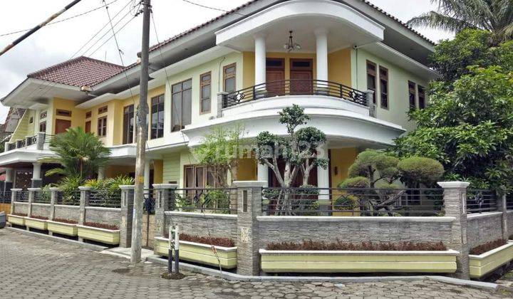 Dijual rumah mewah dalam perum di utara mirota godean jalan wates dalam ring road Yogyakarta 1