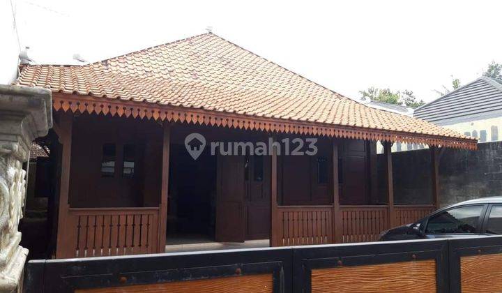 Dijual Rumah etnik style jawa dari Kayu Jati utara UGM 
Di jalan kaliurang km8 Yogyakarta 1