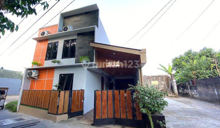 RUMAH MEWAH 2 LANTAI LOKASI STRATEGIS DI TENGAH PUSAT KOTA JOGJA DEKAT GALERIA MALL 2 Lantai Rumah SHM Bagus 1