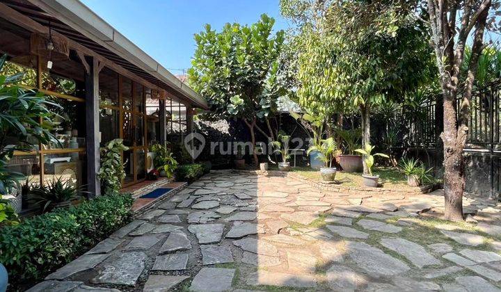 Villa Dengan Kolam Renang di Sewon Jalan Parangtritis Dekat kampus ISI 2