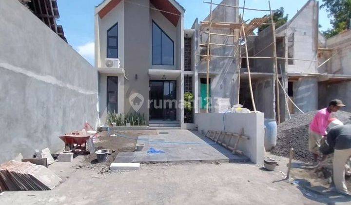 RUMAH MEWAH 2 LANTAI SCANDINAVIAN FULLY FURNISHED - KEKINIAN DI DEKAT BUDI MULA TAJEM WEDOMARTANI 2