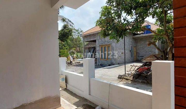 RUMAH BARU CANTIK MINIMALIS - TATA RUANG NYAMAN DI DEKAT PASAR SIDOREJO SELOMARTANI KALASAN SLEMAN Rumah Baru SHM Utara 2