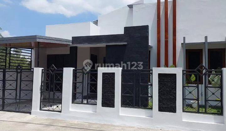 RUMAH CANTIK DAN KOST STRATEGIS DI TEPI JALAN ASPAL PURWOMARTANI DEKAT PERUMAHAN PERTAMINA 369 m Ruang Usaha SHM 369 m Ruang Usaha SHM 1