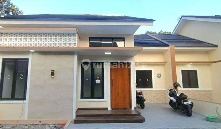 RUMAH BARU CANTIK MINIMALIS MODERN DALAM PERUMAHAN DI PURWOMARTANI KALASAN DEKAT SWLAYAN PAMELA 7 HGB 1