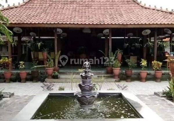 KODE RVY34
Dijual rumah homestay joglo selatan UII, dekat kampus pppg kesenian, jalan kaliurang km 13
Yogyakart di Jalan kaliuran  km 13 Rumah SHM Bagus 1