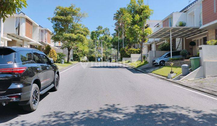 Rumah Dengan Tanah Luas Dalam Perumahan Citra Grand Mutiara Jalan Wates 2