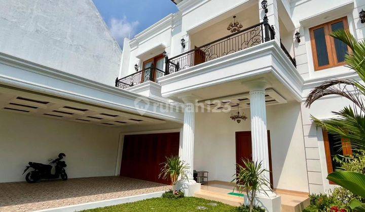 Rumah Mewah Full Furniture Dengan Kolam Renang di JL Tambak Utara Mirota Godean 2 Lantai Rumah HGB Baru 2