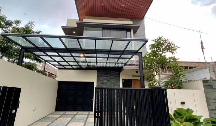 RUMAH MEWAH 2 LANTAI KONTEMPORER MODERN KUALITAS PREMIUM DI SELATAN KAMPUS UII -  NGAGLIK SLEMAN 2 Lantai Rumah SHM Baru 2