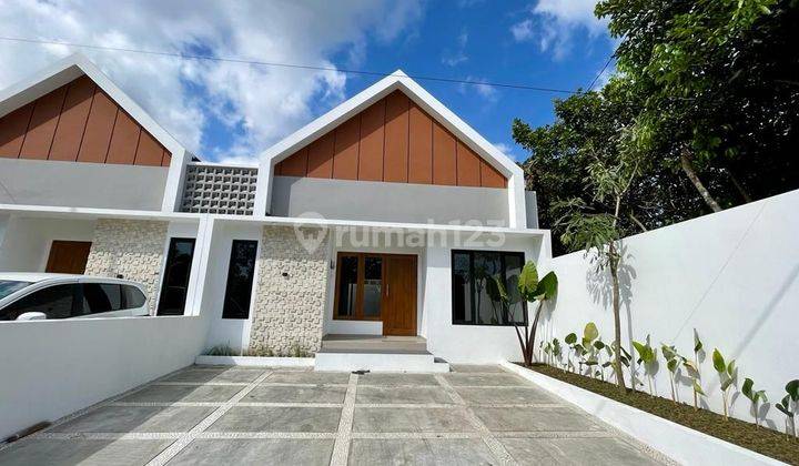 RUMAH BARU CANTIK DESAIGN KEKINIAN SCANDINAVIAN DI BAKUNGAN WEDOMARTANI NGEMPLAK SLEMAN SHM Rumah Baru 1