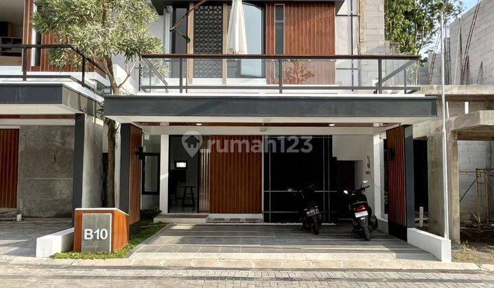 Rumah Baru Dalam Perumahan di Maguwoharjo Dekat UPN dan Sanata Dharma 2 Lantai Rumah SHM Baru 2