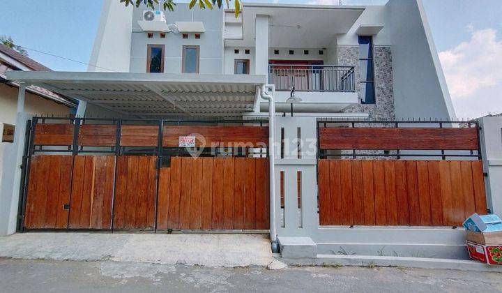 Rumah Dalam Perumahan JL Kaliurang Km 7 Condongcatur Dekat UGM

Lu 1