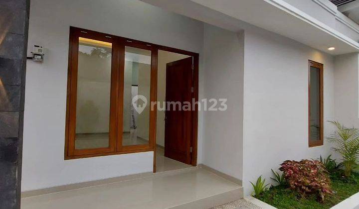 ISTIMEWA 
ISTIMEWA
ISTIMEWA

RUMAH BARU SIAP HUNI DENGAN KONTRUKSI ISTIMEWA DALAM PERUMAHAN DI DEKAT SD MODEL WEDOMARTANI SHM Rumah Baru Rumah SHM 2