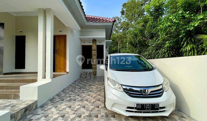 STRATEGIS
STRATEGIS
STRATEGIS

RUMAH BARU MEWAH MODEL LIMASAN DENGAN TATA RUANG NYAMAN DI JALAN KALIURANG KM 13 DEKAT PASAR JANGKANG di Jalan kaliurang  km 13 SHM Rumah Baru 2