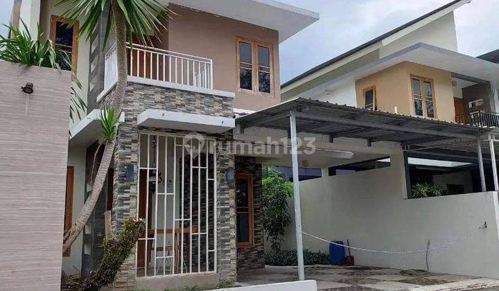 ISTIMEWA
ISTIMEWA
ISTIMEWA

Rumah MEWAH 2 LANTAI FULL FURNISH GAYA EROPA - TATA RUANG NYAMAN DI DALAM CLUSTER DEKAT JOGJABAY MAGUWO SHM Baru Rumah Utara 1