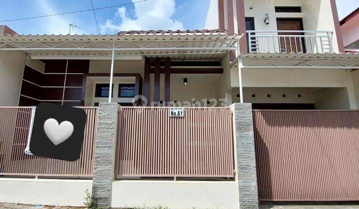 RUMAH CANTIK MEWAH 2 LANTAI HARGA MURAH DI DALAM PERUMAHAN BUMI AVIA PERMAI KALASA Rumah 2 Lantai SHM 2