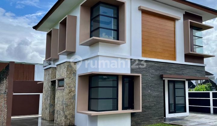 House in a Housing Complex in Maguwoharjo Inside Ring Road Near Lotte Wholesale 2-Story New House SHM 2
